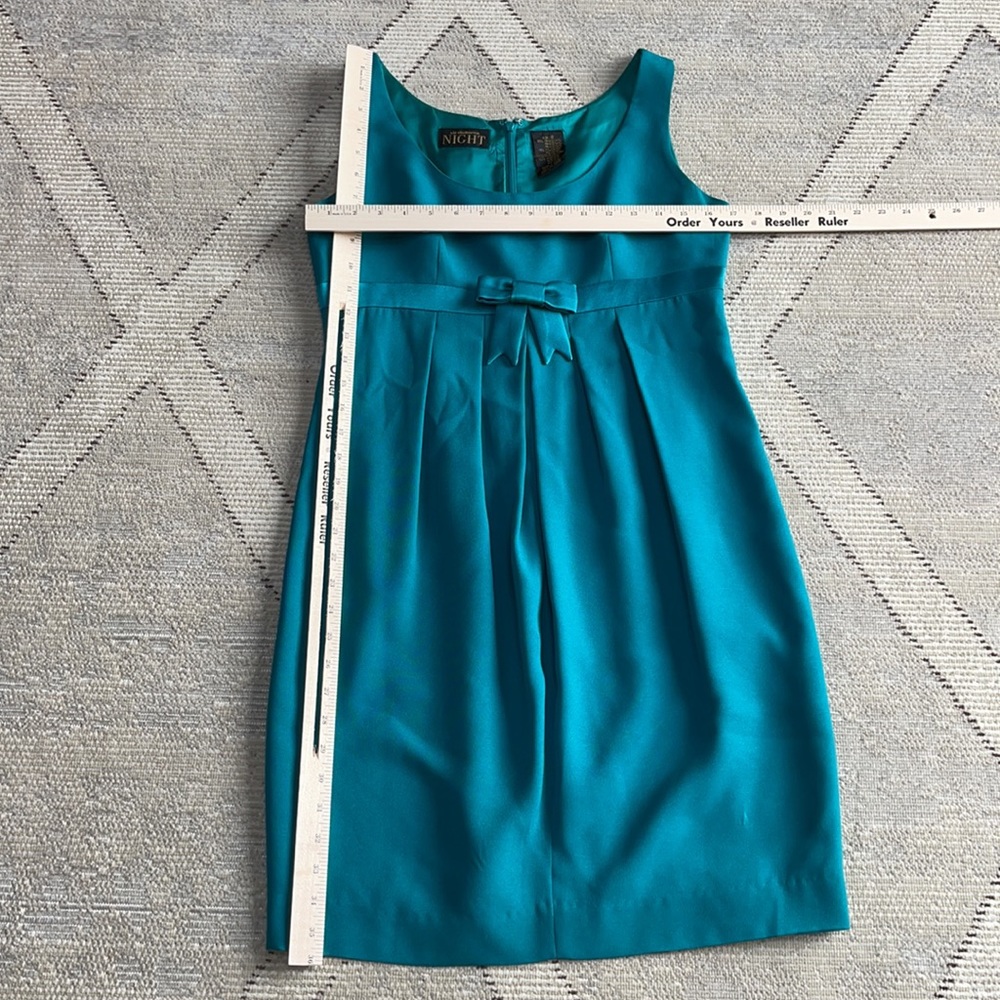 💕💍Liz Claiborne Jewel Green Sleeveless Party Dress - 8. Runs SMALL! - Picture 7 of 10